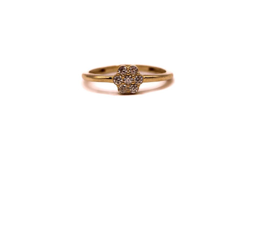 14K Gold Flower Diamond Ring.